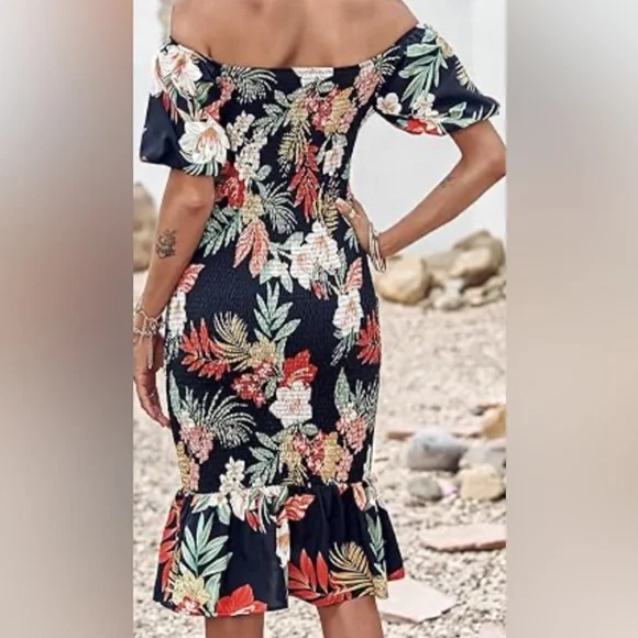 Midi Floral Puff Sleeve Dress ideal for that Tropical vacation Size XL - Picture 3 of 7